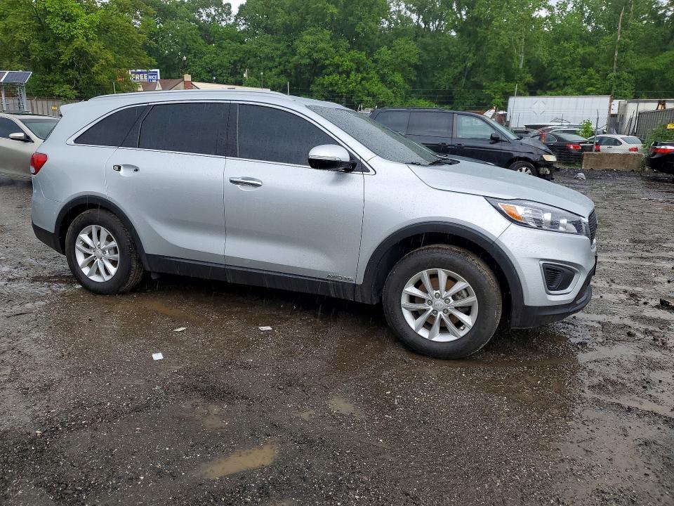 2017 Kia VIN 5XYPGDA52HG315531 COPART salvage auction — SIDE, Md - Cert Of Salvage > 75% Damage, sold $150 on 2026-07-28 (photo 4)