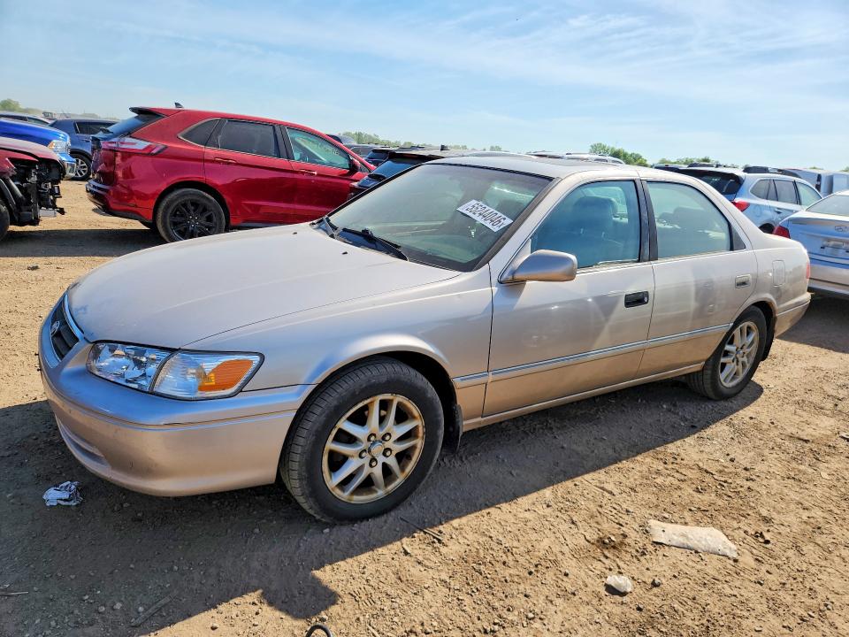 2000 Toyota Camry VIN 4T1BF28K5YU954834 COPART salvage auction — NORMAL WEAR, Il - Certificate Of Title, sold $550 on 2026-07-09 (photo 1)