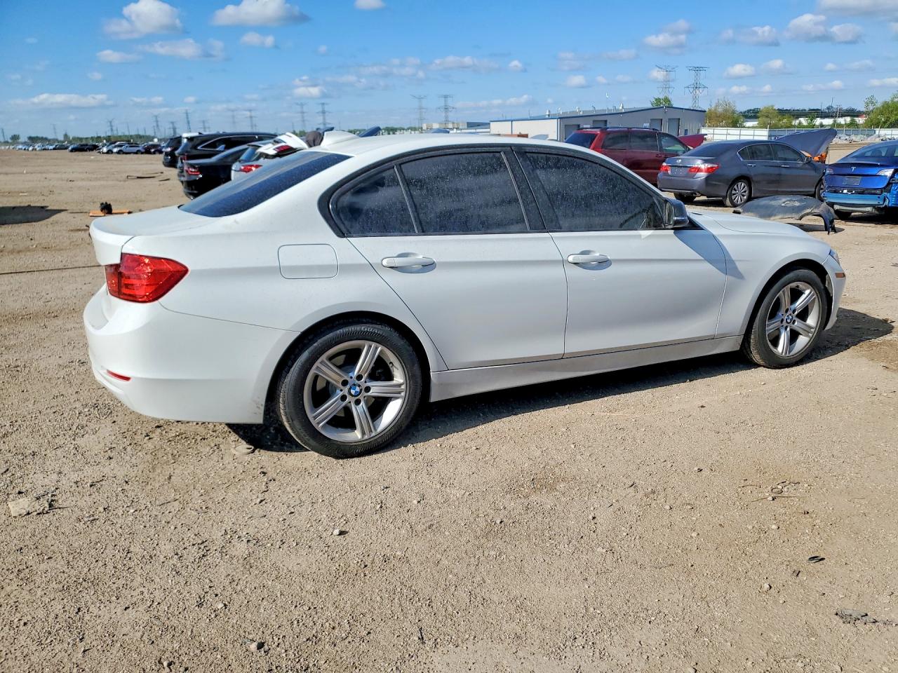 2013 BMW 3 Series VIN WBA3B5G57DNS02412 COPART salvage auction — Front End, IL - SALVAGE CERTIFICATE, sold $625 on 2026-07-02 (photo 3)