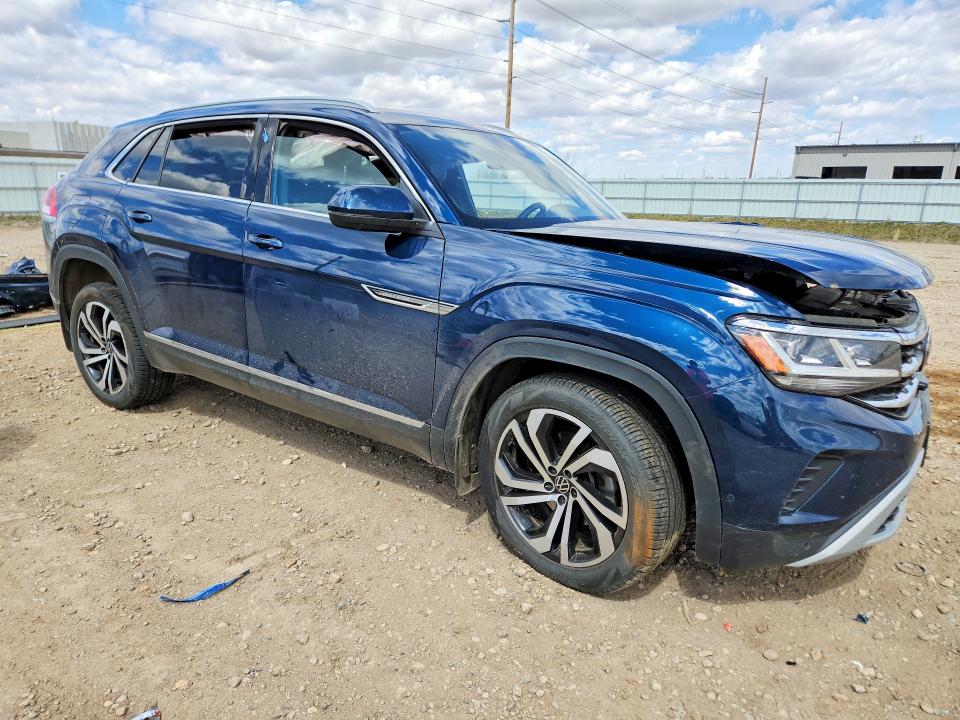 2020 Volkswagen Atlas VIN 1V2NE2CAXLC222926 COPART salvage auction — SIDE, Mn - Cert Of Title-Salvage, sold $750 on 2026-08-17 (photo 4)