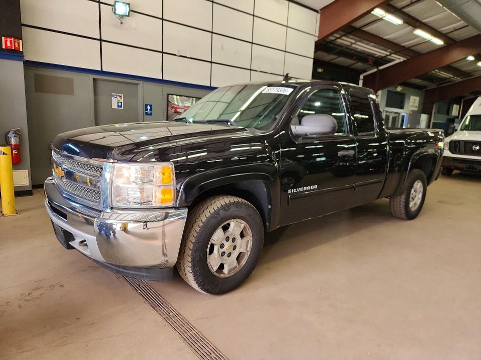 2013 Chevrolet Silverado 1500 VIN 1GCRKSE71DZ217304 COPART salvage auction — MINOR DENT/SCRATCHES, VT - CERTIFICATE OF TITLE, sold $2,500 on 2026-07-09 (photo 1)