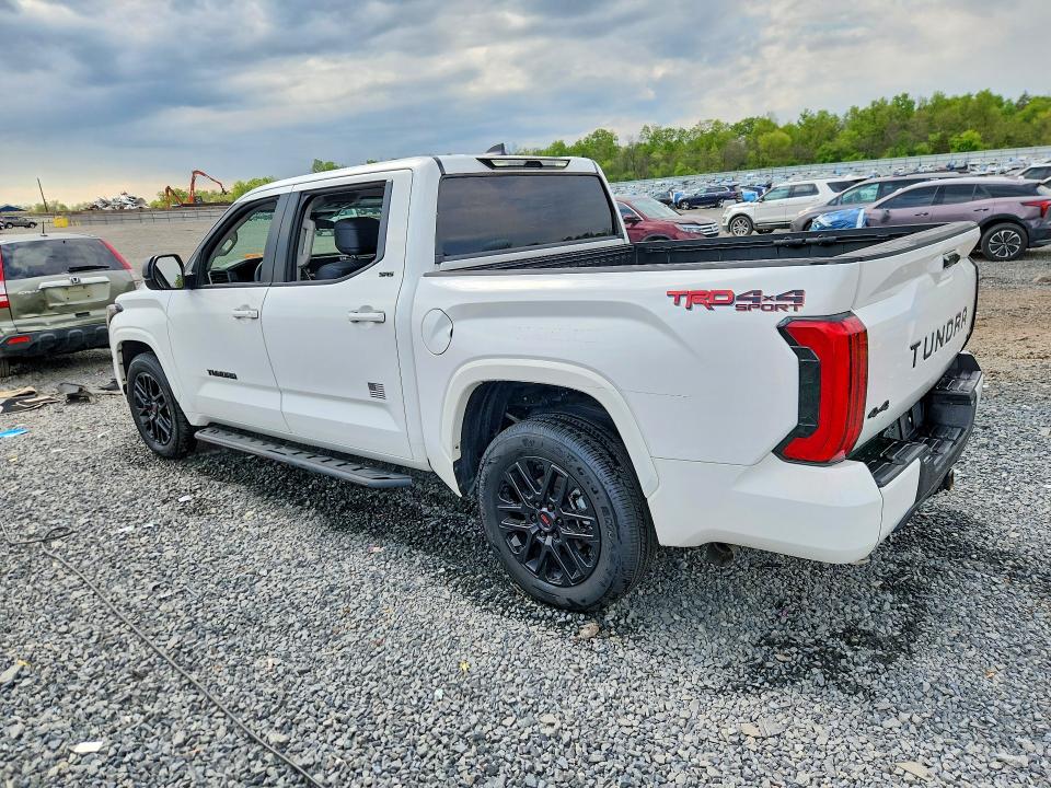 2024 Toyota Tundra VIN 5TFLA5DB8RX181887 COPART salvage auction — MINOR DENT/SCRATCHES, Md - Cert Of Salvage > 75% Damage, sold $15,800 on 2026-07-24 (photo 2)