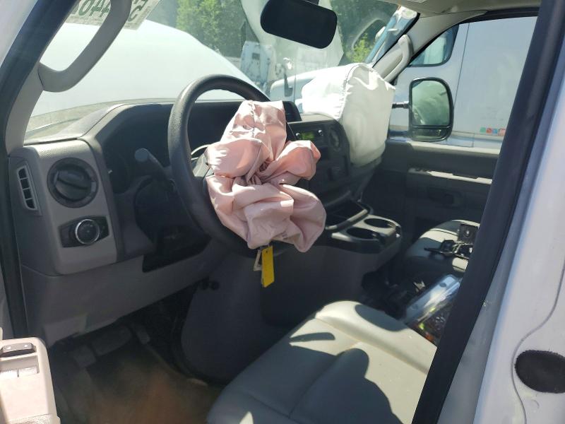 2026 Ford Econoline VIN 1FDWE3FN8TDD24144 COPART salvage auction — FRONT END, Nc - Dealer Only Salvage Title, sold $15,500 on 2026-07-21 (photo 8)