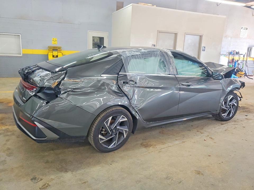 2025 Hyundai Elantra VIN KMHLP4DG6SU996127 COPART salvage auction — FRONT END, Ma - Dealer Only Salvage Title, sold $3,450 on 2026-07-29 (photo 3)