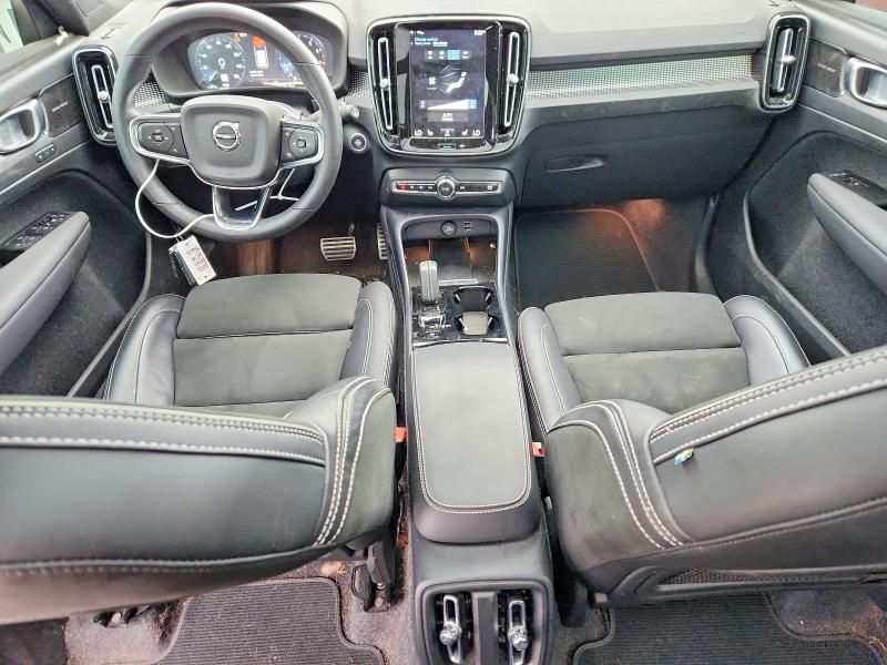 2022 Volvo VIN YV4162UM4N2649045 COPART salvage auction — SIDE, Tx - Salvage Vehicle Title, sold $11,300 on 2026-07-20 (photo 8)