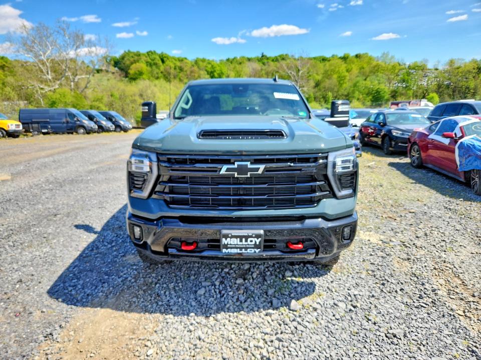2026 Chevrolet Silverado 2500 VIN 1GC4KNEY2TF142021 COPART salvage auction — NORMAL WEAR, Wv - Certificate Of Title, sold $35,500 on 2026-07-21 (photo 5)