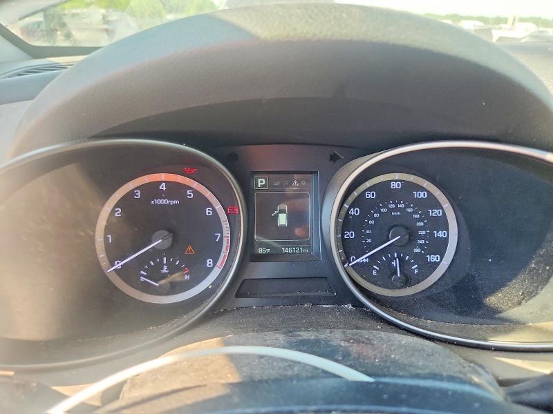 2017 Hyundai Santa fe VIN KM8SMDHF0HU221501 COPART salvage auction — MINOR DENT/SCRATCHES, Mi - Dealer Only Clean Title (P), sold $3,500 on 2026-07-28 (photo 9)