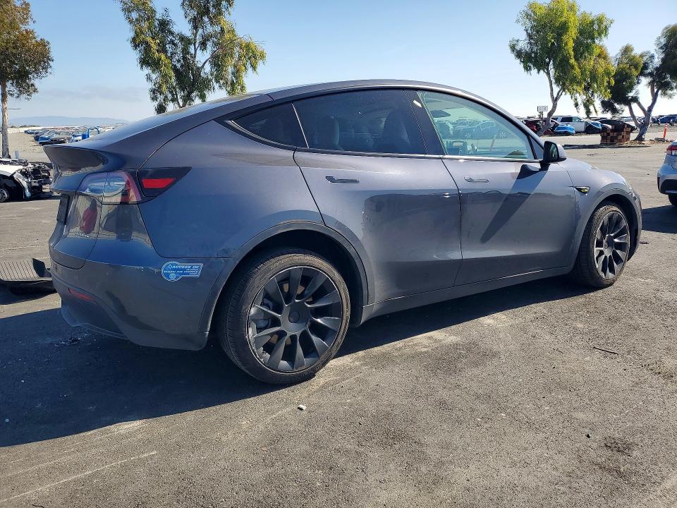 2021 Tesla Model y VIN 5YJYGDEE7MF197850 COPART salvage auction — UNDERCARRIAGE, Ca - Salvage Certificate, sold $10,300 on 2026-07-18 (photo 3)