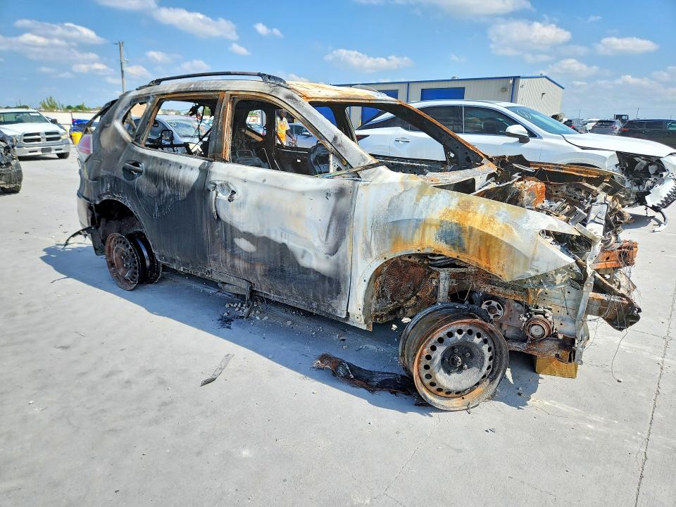 2016 Nissan Rogue sport VIN KNMAT2MT8GP681540 COPART salvage auction — BURN, Tx - Nonrepairable Title, sold $150 on 2026-07-24 (photo 4)