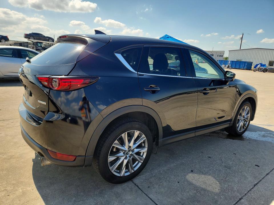 2021 Mazda Cx-5 VIN JM3KFADM3M1326666 COPART salvage auction — REAR END, TX - SALVAGE VEHICLE TITLE, sold $250 on 2026-07-30 (photo 3)