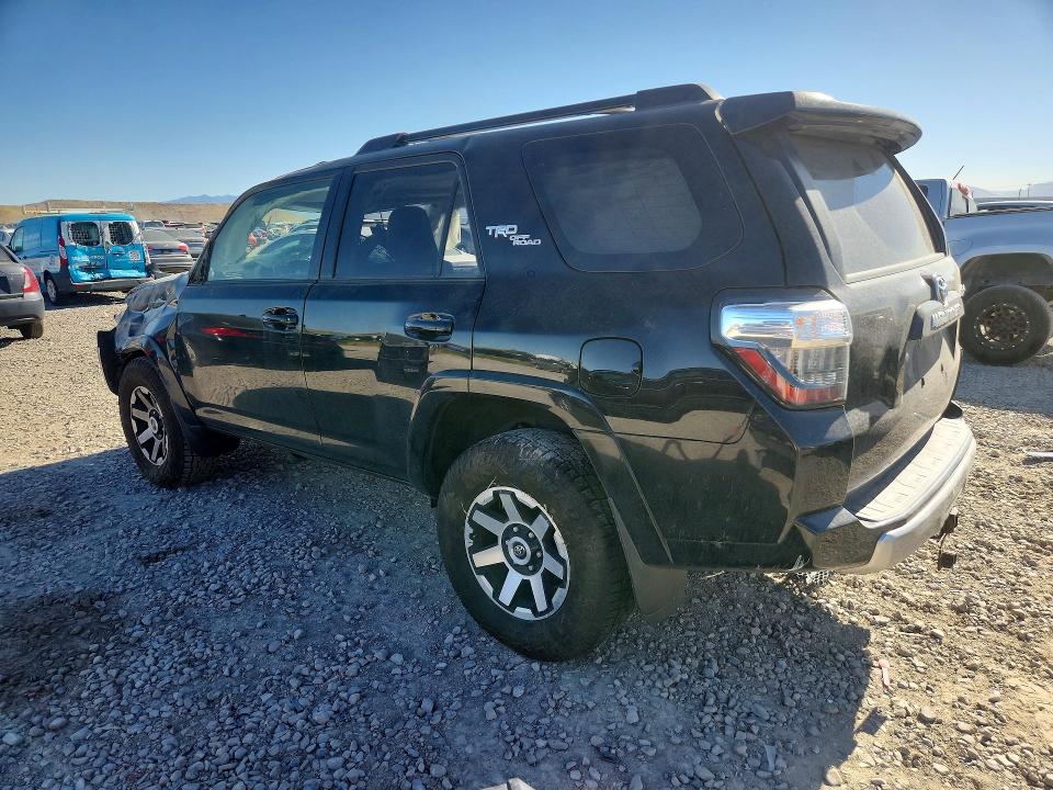 2019 Toyota 4runner VIN JTEBU5JR5K5720581 COPART salvage auction — ROLLOVER, Id - Salvage Certificate Of Title, sold $200 on 2026-07-21 (photo 2)