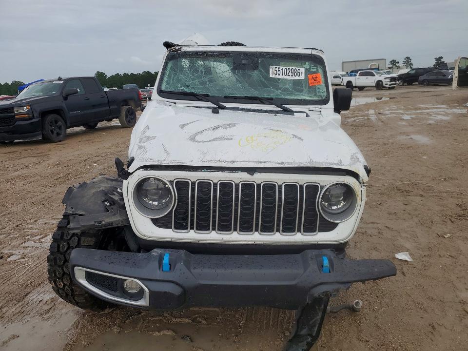 2024 Jeep Wrangler / VIN 1C4RJXP63RW202994 COPART salvage auction — ROLLOVER, Salvage Title, sold $7,600 on 2026-08-04 (photo 5)