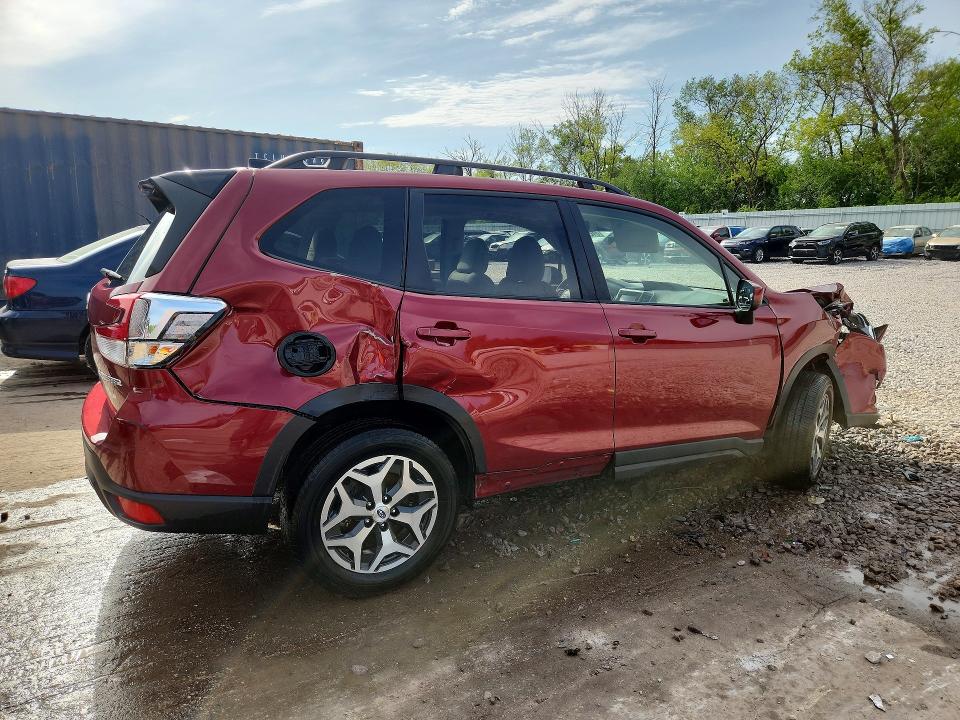 2024 Subaru VIN JF2SKADC6RH493356 COPART salvage auction — FRONT END, Wi - Junked Vehicle Bill Of Sale, sold $4,000 on 2026-07-27 (photo 3)