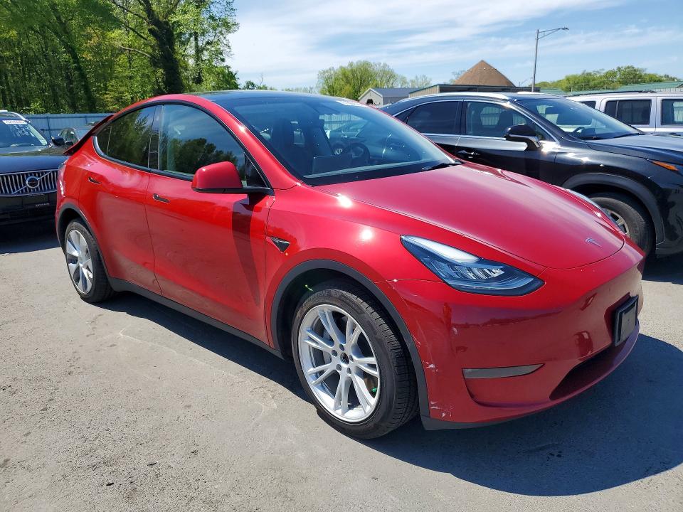 2023 Tesla Model y VIN 7SAYGDEEXPA106557 COPART salvage auction — REAR END, NJ - CERT OF TITLE-SALVAGE, sold $11,900 on 2026-07-30 (photo 4)