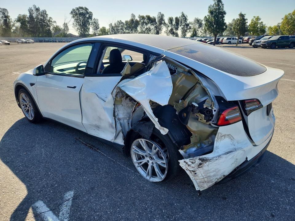 2021 Tesla Model y VIN 5YJYGDEEXMF090520 COPART salvage auction — REAR END, Ca - Salvage Certificate, sold $7,000 on 2026-07-02 (photo 2)