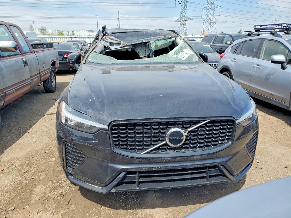 2025 Volvo VIN YV4M12RJ1S1216102 COPART salvage auction — ROLLOVER, Il - Salvage Certificate, sold $7,400 on 2026-07-07 (photo 5)