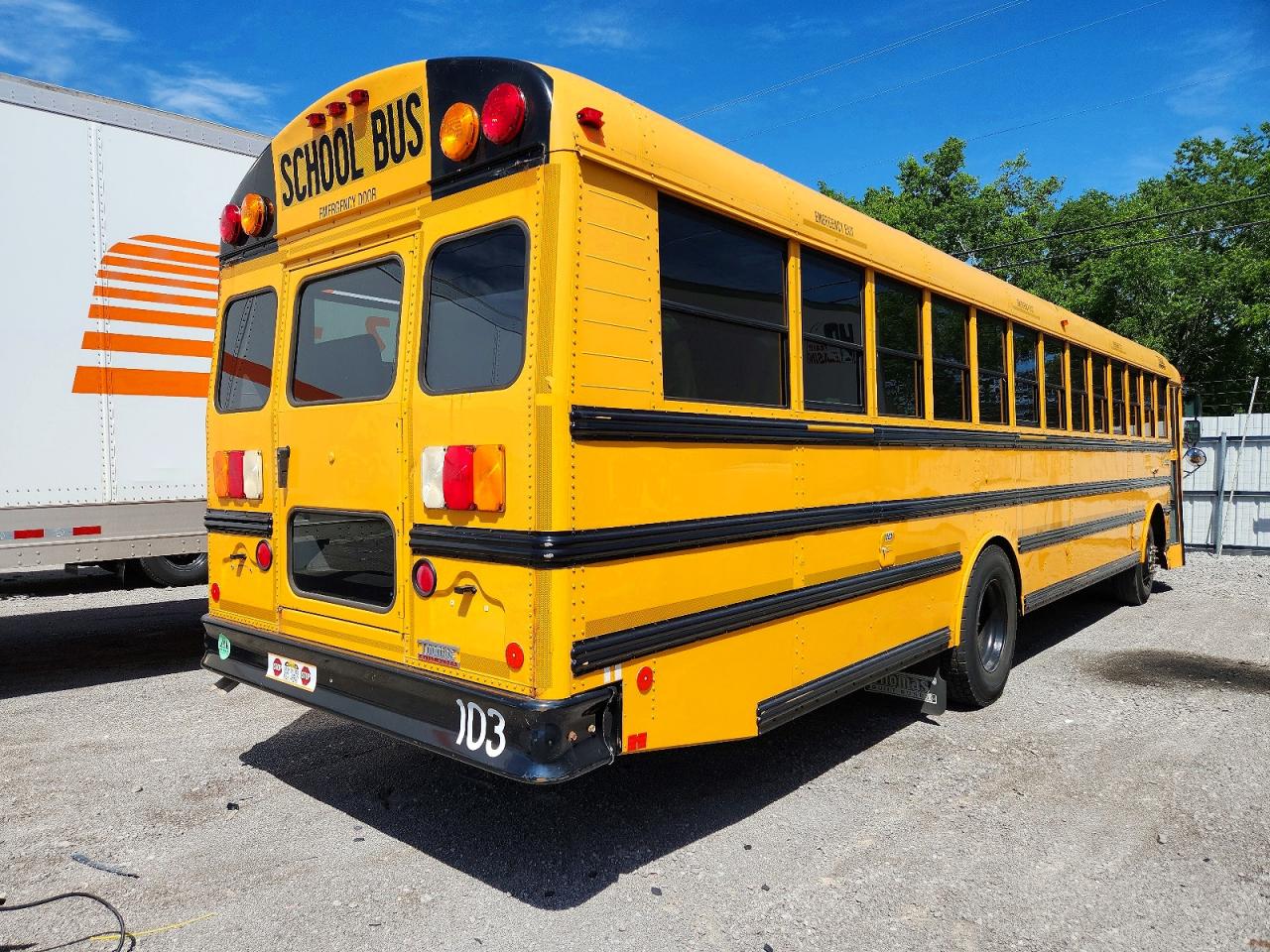 2012 Thomabuses VIN 1T88S4E25C1148267 COPART salvage auction — Minor Dent/Scratches, TN - CERTIFICATE OF TITLE, sold $1,400 on 2026-09-08 (photo 4)