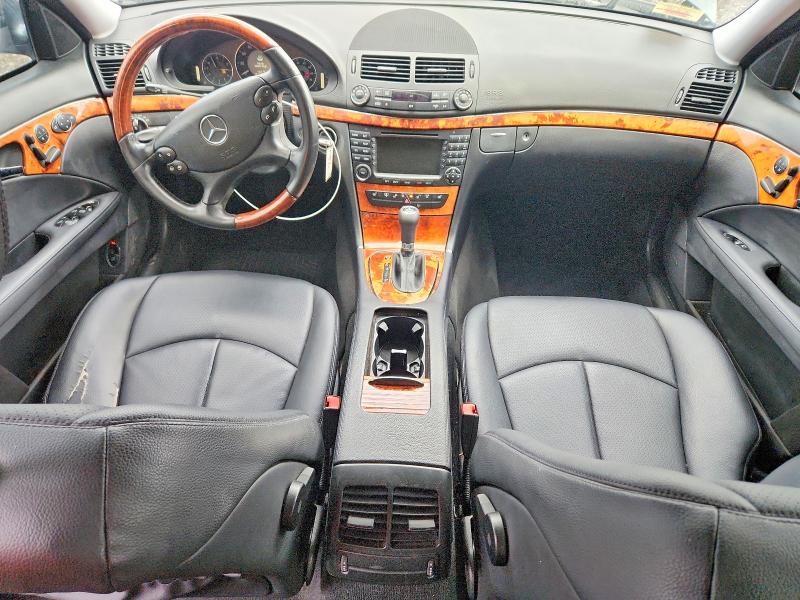2008 Mercedes-benz E-klasse VIN WDBUF87X58B338199 COPART salvage auction — REAR END, Md - Cert Of Salvage > 75% Damage, sold $350 on 2026-08-25 (photo 8)