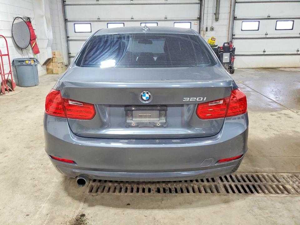 2015 BMW 3er VIN WBA3B1G56FNT04957 COPART salvage auction — REAR END, Mn - Certificate Of Title, sold $4,700 on 2026-07-02 (photo 6)