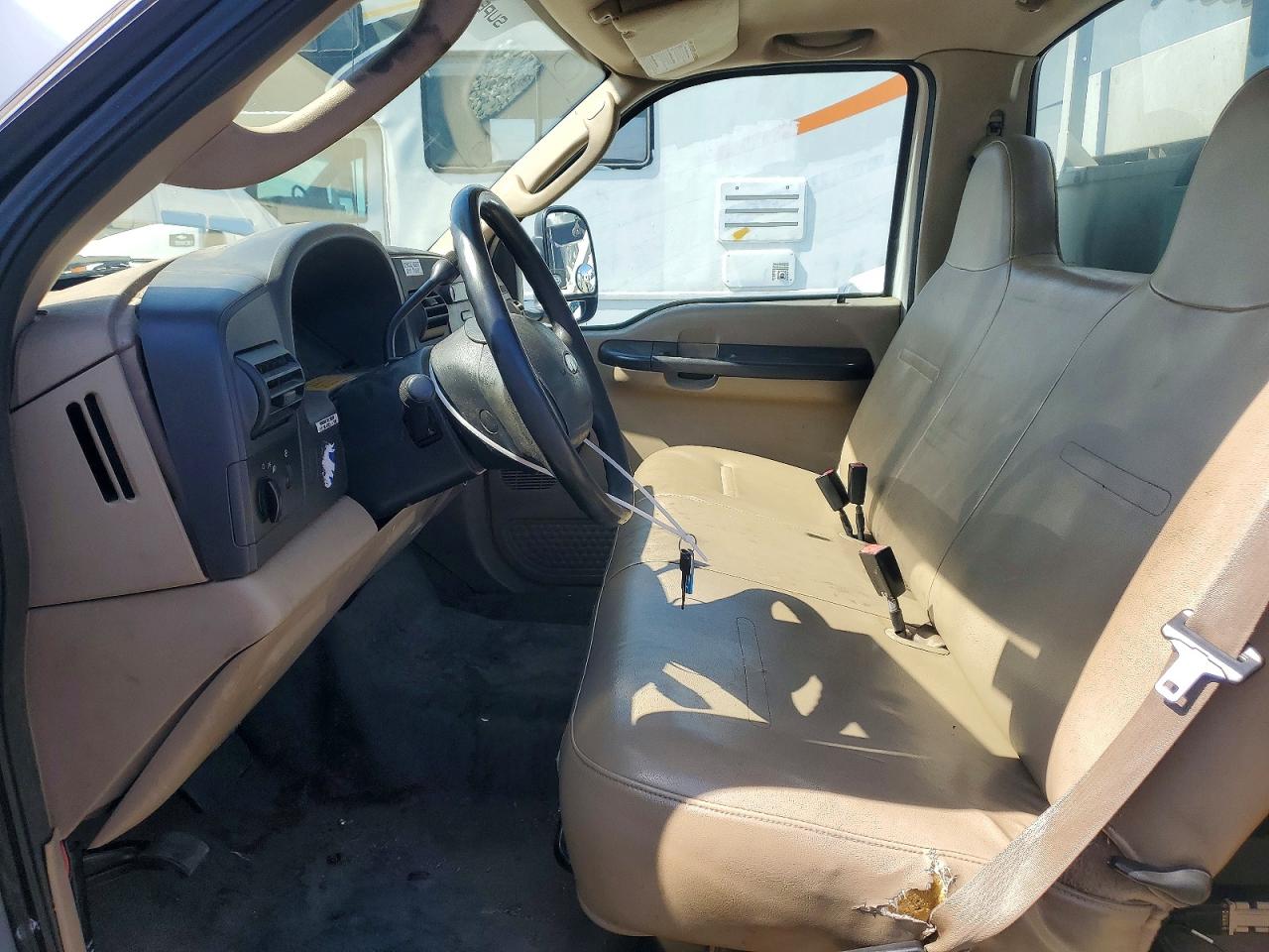 2006 Ford F-350 VIN 1FDSF30586EC12138 COPART salvage auction — Mechanical, CA - DIS/DLR/EXP ONLY CLEAN TITLE (P), sold $2,050 on 2026-06-22 (photo 7)