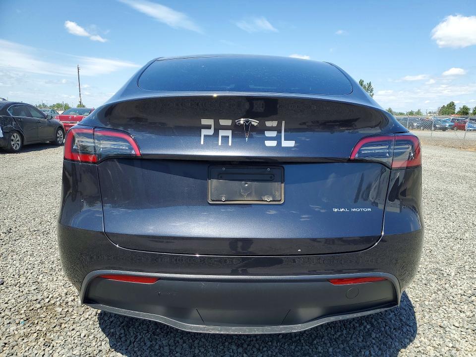 2024 Tesla Model y VIN 7SAYGDEE4RF074680 COPART salvage auction — SIDE, Or - Salvage Title Certificate, sold $14,600 on 2026-08-04 (photo 6)