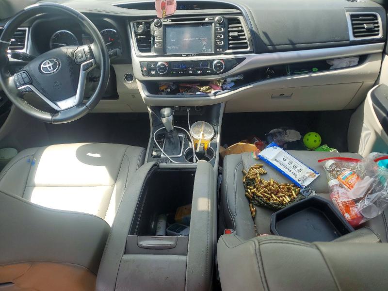 2019 Toyota Highlander VIN 5TDJZRFH8KS608361 COPART salvage auction — SIDE, NC - SALVAGE CERTIFICATE OF TITLE, sold $5,200 on 2026-07-28 (photo 8)