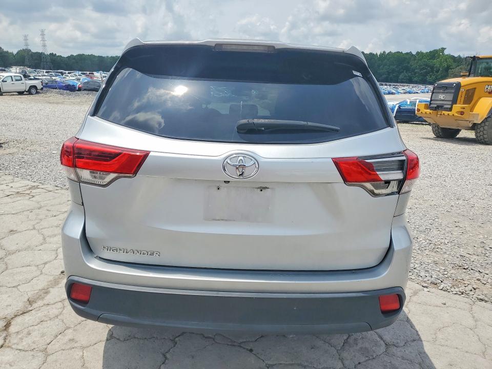 2019 Toyota Highlander VIN 5TDZZRFH1KS292790 COPART salvage auction — MINOR DENT/SCRATCHES, Ms - Certificate Of Title (P), sold $11,400 on 2026-07-28 (photo 6)