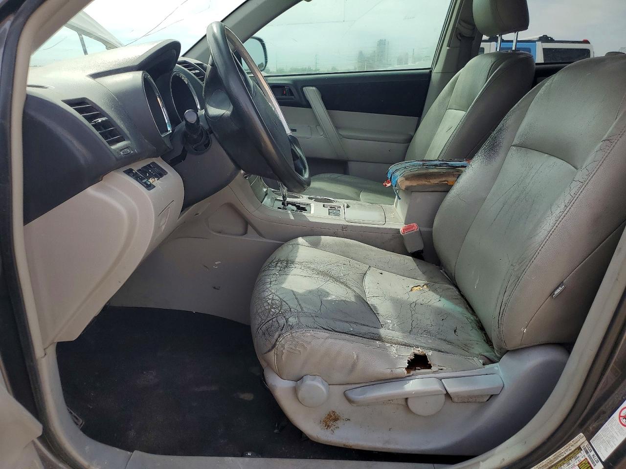 2012 Toyota Highlander VIN 5TDZK3EH5CS073626 COPART salvage auction — Front End, TX - CERTIFICATE OF TITLE (P), sold $3,400 on 2026-07-09 (photo 7)