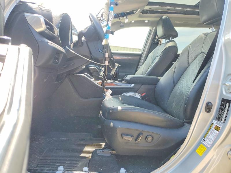 2021 Toyota VIN 5TDFZRBH1MS098708 COPART salvage auction — REAR END, Ks - Cert Of Title-Salvage, sold $300 on 2026-07-30 (photo 7)