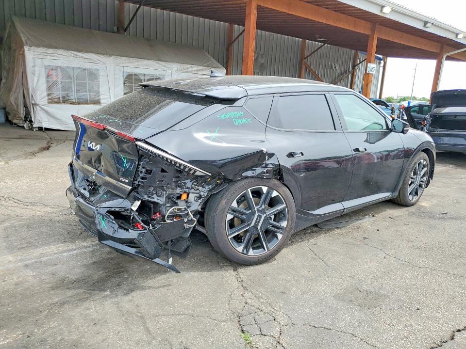 2025 Kia Ev6 VIN 5XYC4DJC3SG009211 COPART salvage auction — REAR END, Co - Salvage Title, sold $10,300 on 2026-07-23 (photo 3)