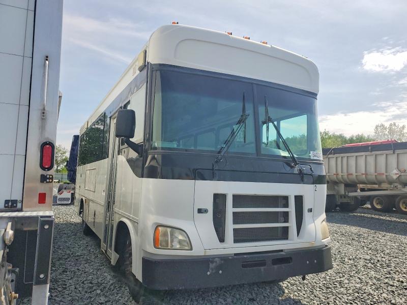 2013 Freightliner All other VIN 4UZADEDT1DCFF1403 COPART salvage auction — NORMAL WEAR, MO - DEALER ONLY CLEAN TITLE (P), sold $3,850 on 2026-09-09 (photo 1)