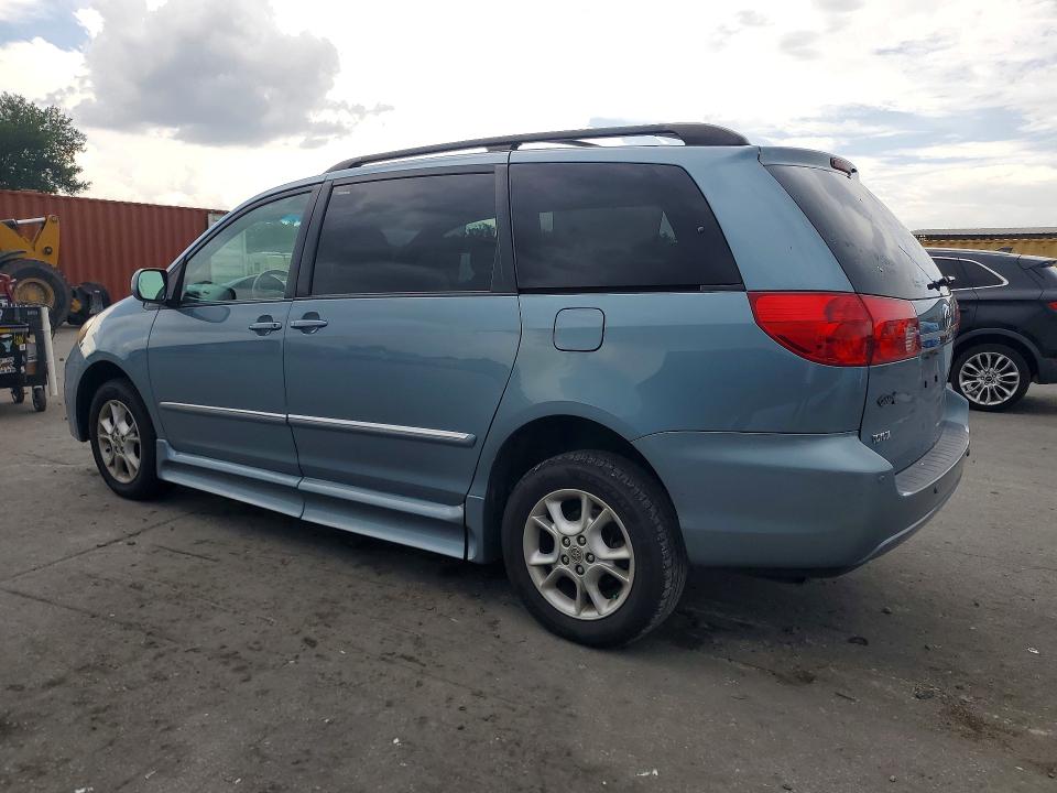 2006 Toyota Sienna VIN 5TDZA22C36S442364 COPART salvage auction — MINOR DENT/SCRATCHES, Fl - Cert Of Title Slvg Rebuildable, sold $3,850 on 2026-07-09 (photo 2)