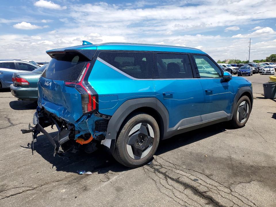 2026 Kia Ev9 VIN 5XYAFFS53TG006033 COPART salvage auction — REAR END, CO - SALVAGE TITLE, sold $15,400 on 2026-07-28 (photo 3)
