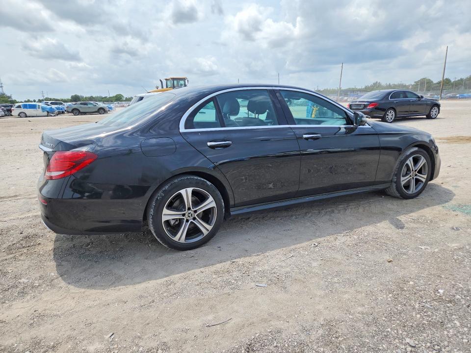 2020 Mercedes-benz E-klasse VIN WDDZF8EBXLA732266 COPART salvage auction — MINOR DENT/SCRATCHES, Fl - Certificate Of Title, sold $16,500 on 2026-07-28 (photo 3)