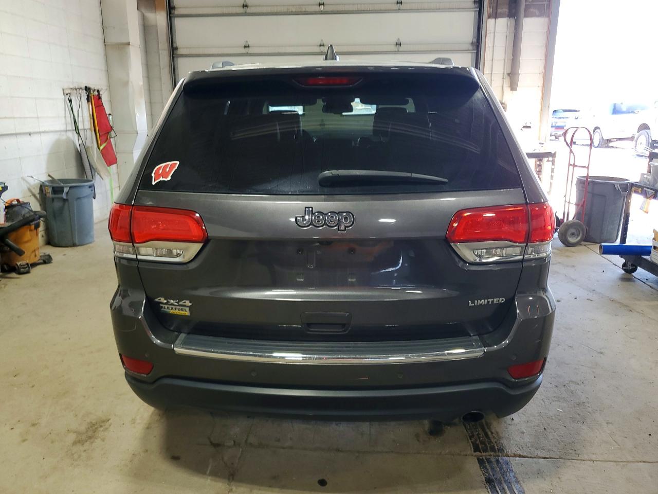 2015 Jeep Grand Cherokee VIN 1C4RJFBG9FC875330 COPART salvage auction — Front End, MN - CERT OF TITLE-SALVAGE, sold $3,450 on 2026-07-09 (photo 6)
