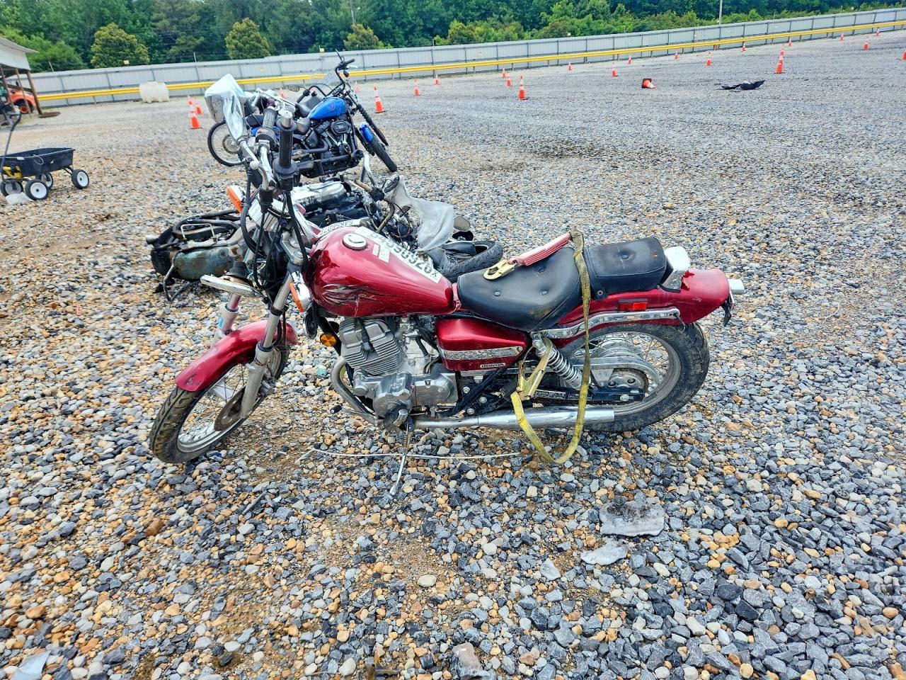 2015 Honda CMX250 VIN JH2MC1306FK900920 COPART salvage auction — All Over, AR - CERTIFICATE OF TITLE, sold $100 on 2026-07-09 (photo 3)