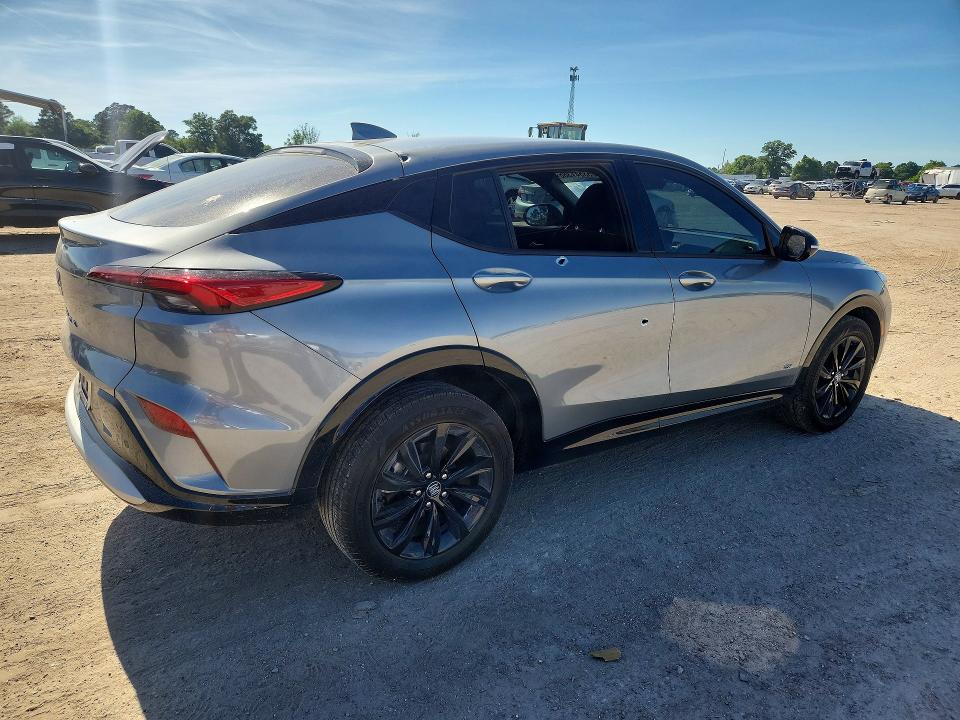 2025 Buick . VIN KL47LBEP1SB158078 COPART salvage auction — VANDALISM, Fl - Cert Of Title Slvg Rebuildable, sold $9,600 on 2026-07-02 (photo 3)