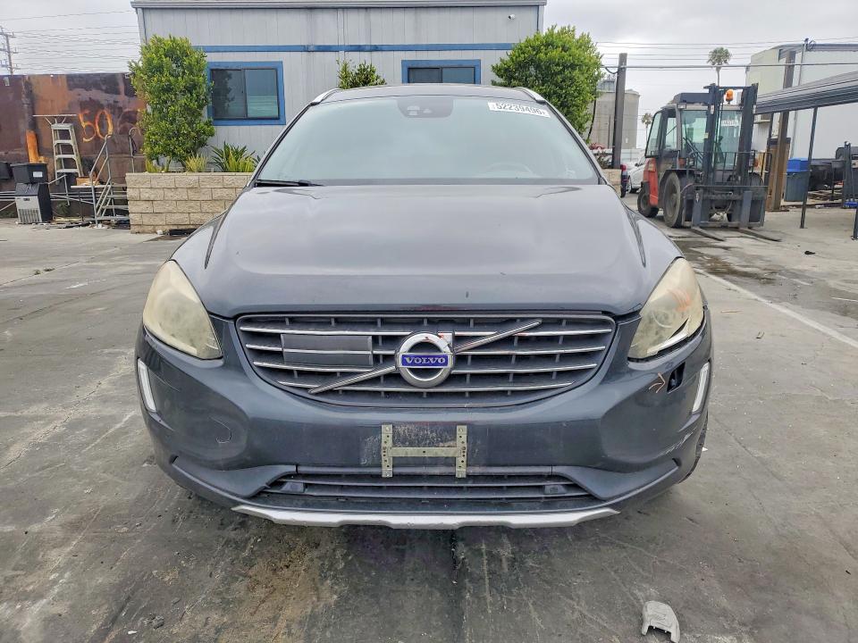 2014 Volvo Xc60 VIN YV4902DZ1E2553342 COPART salvage auction — VANDALISM, CA - SALVAGE CERTIFICATE, sold $1,250 on 2026-07-06 (photo 5)