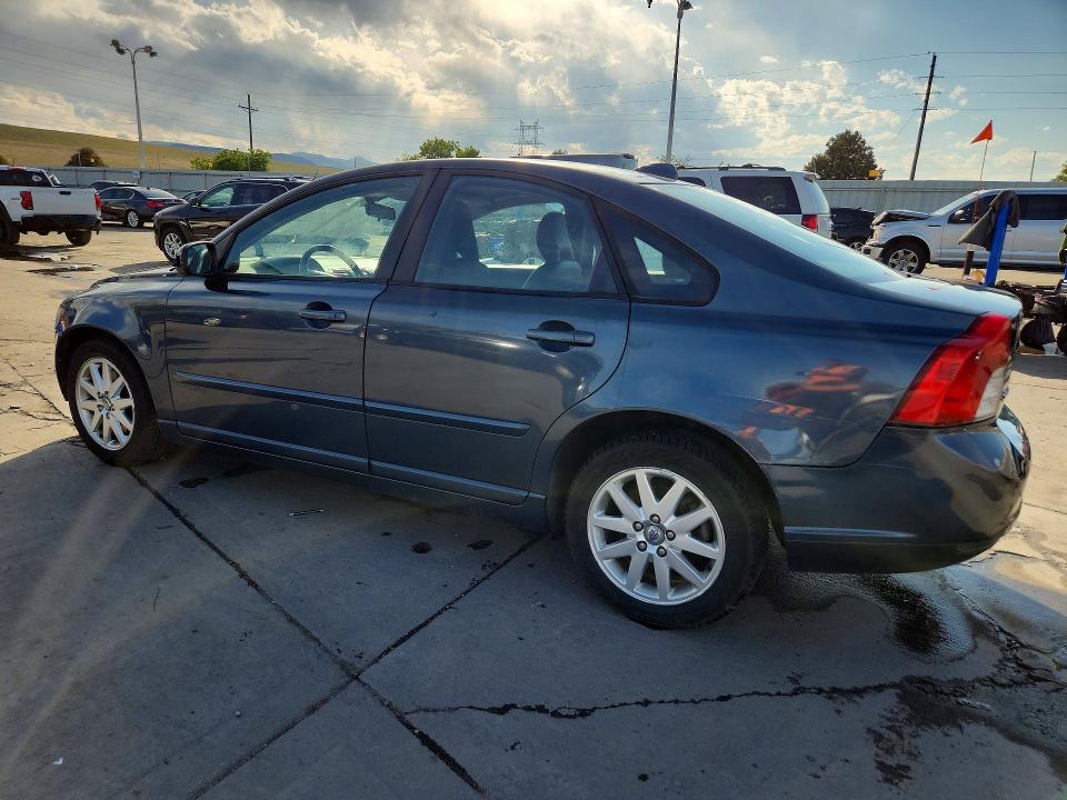 2009 Volvo S40 VIN YV1MS382492432069 COPART salvage auction — SIDE, Co - Public - Salvage Title, sold $525 on 2026-07-13 (photo 2)