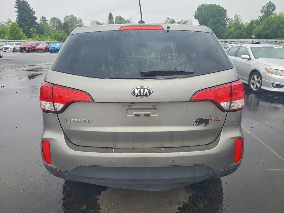 2015 Kia Sorento VIN 5XYKTCA69FG631868 COPART salvage auction — FRONT END, Or - Cert Of Title-Reconstructed, sold $575 on 2026-07-06 (photo 6)