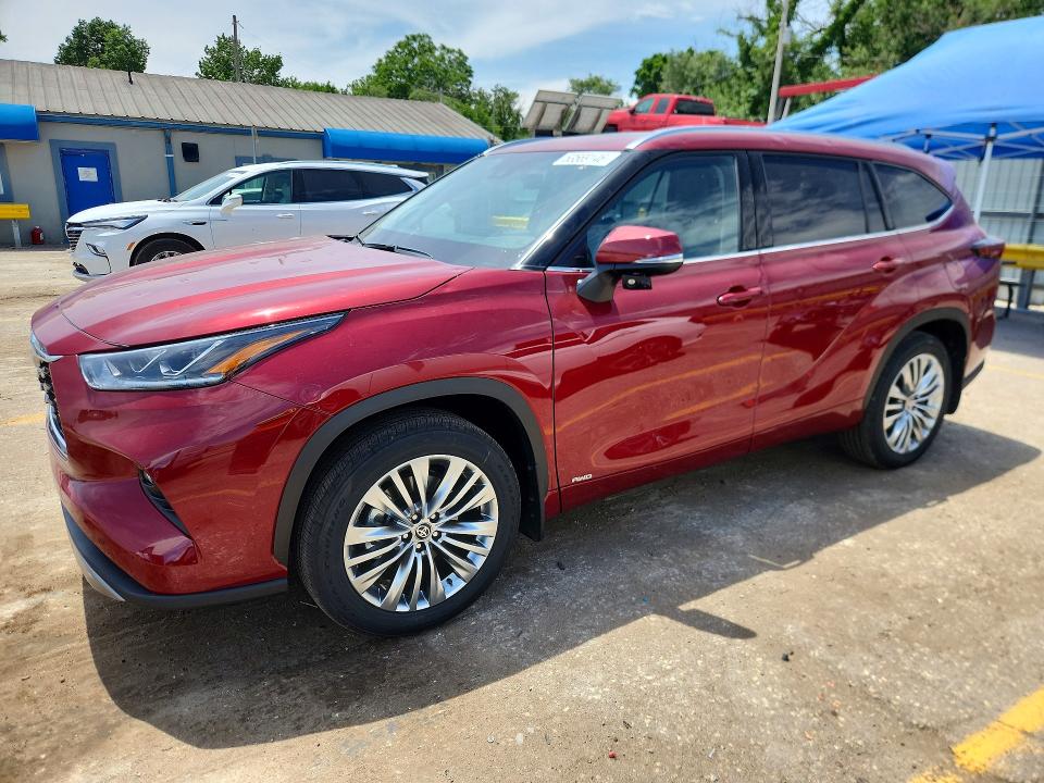 2026 Toyota VIN 5TDEBRCH0TS705145 COPART salvage auction — HAIL, Ks - Cert Of Title-Salvage, sold $13,300 on 2026-07-27 (photo 1)