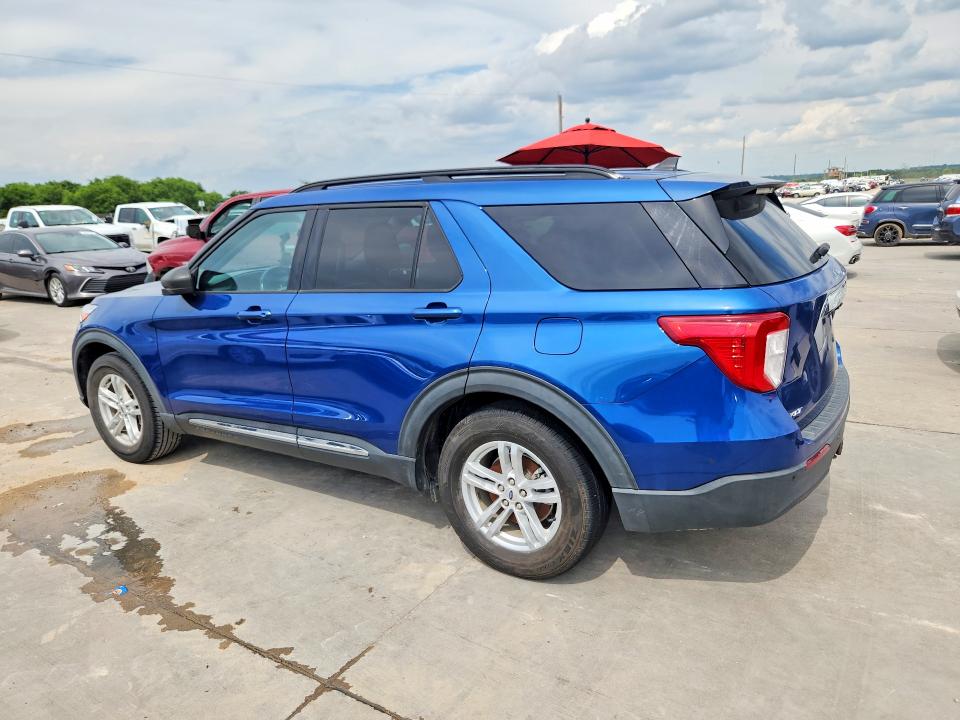2021 Ford Explorer VIN 1FMSK7DH0MGB17954 COPART salvage auction — NORMAL WEAR, Tx - Certificate Of Title, sold $5,600 on 2026-07-02 (photo 2)