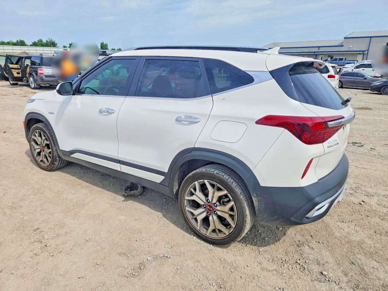 2021 Kia Seltos VIN KNDETCA23M7128731 COPART salvage auction — Front End, KY - CERT OF TITLE-SALVAGE, sold $4,650 on 2026-06-25 (photo 2)