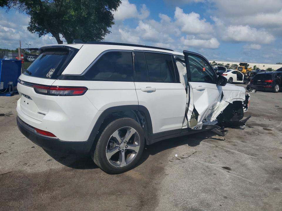 2026 Jeep VIN 1C4RJGBR8TC203312 COPART salvage auction — FRONT END, FL - CERTIFICATE OF DESTRUCTION, sold $6,900 on 2026-07-02 (photo 3)