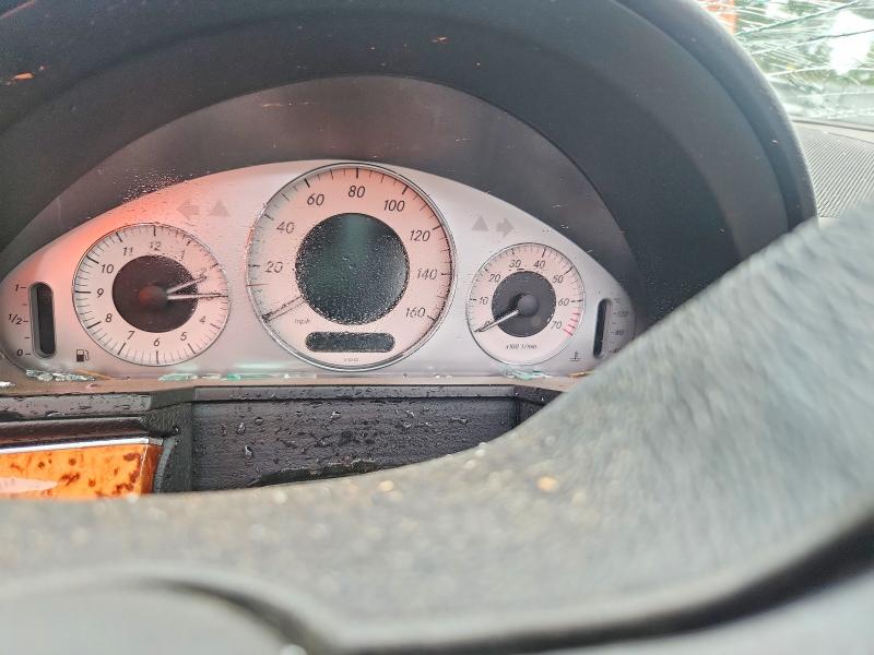 2009 Mercedes-benz E-klasse VIN WDBUF56X09B389160 COPART salvage auction — ROLLOVER, Sc - Cert Of Title-Salvage, sold $175 on 2026-07-06 (photo 9)