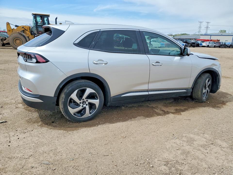 2024 Vinfast trading and production Vf 8 VIN RLLV1AEB2RH008950 COPART salvage auction — FRONT END, IL - SALVAGE CERTIFICATE, sold $3,200 on 2026-07-14 (photo 3)