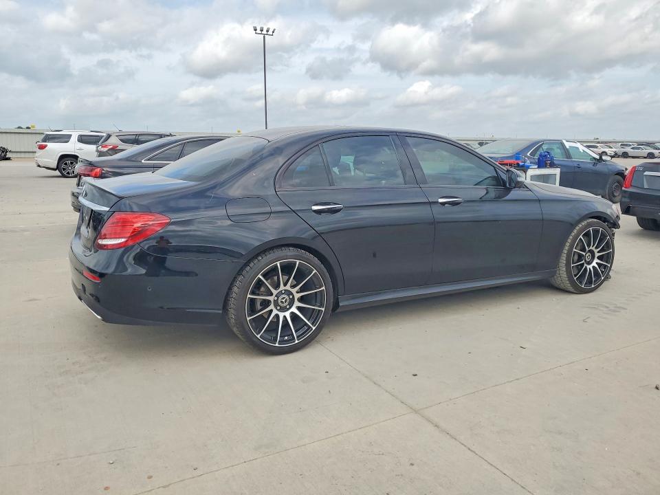 2020 Mercedes-benz E-klasse VIN WDDZF8DB7LA712476 COPART salvage auction — REAR END, Tx - Salvage Vehicle Title, sold $11,200 on 2026-07-20 (photo 3)