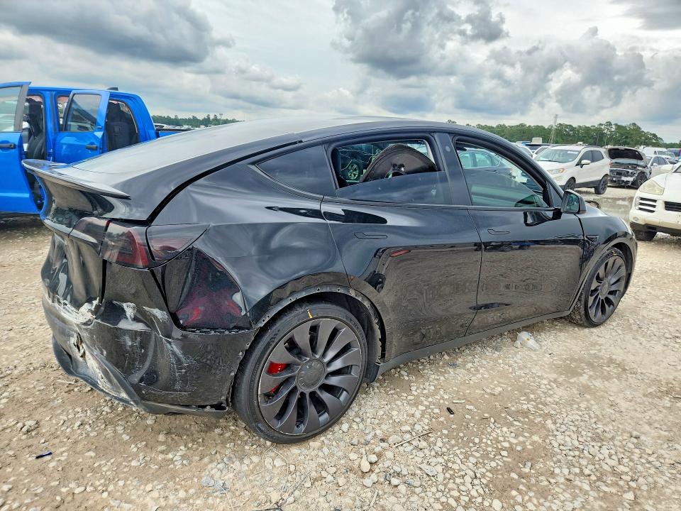 2021 Tesla Model y VIN 5YJYGDEF7MF202067 COPART salvage auction — FRONT END, Tx - Salvage Vehicle Title, sold $5,500 on 2026-07-31 (photo 3)