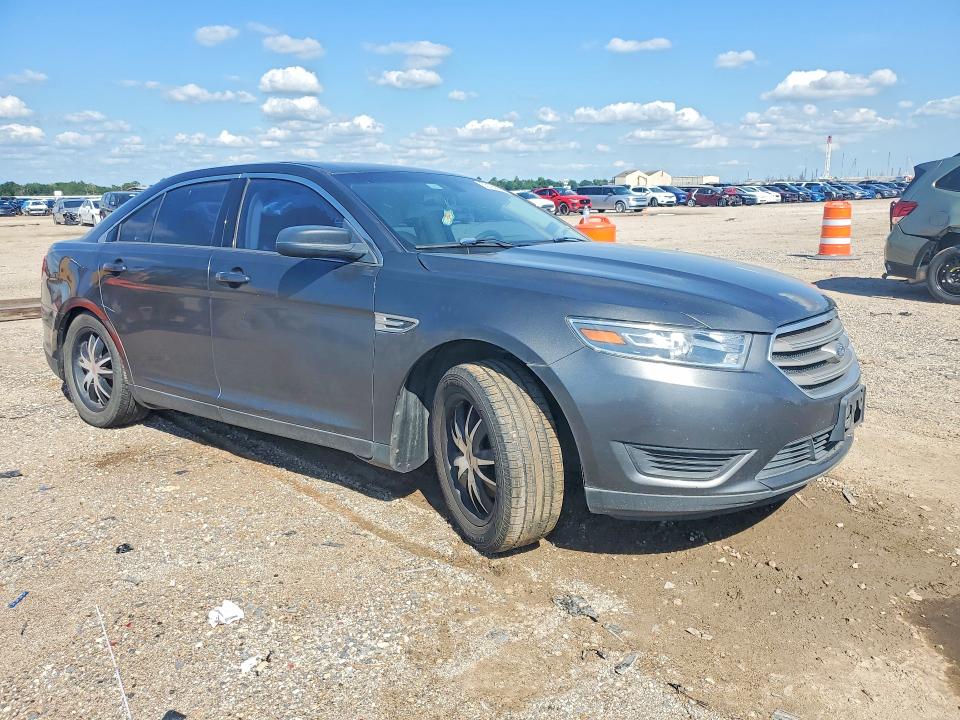 2018 Ford Taurus VIN 1FAHP2D88JG133324 COPART salvage auction — SIDE, Tx - Salvage Vehicle Title, sold $825 on 2026-07-09 (photo 4)