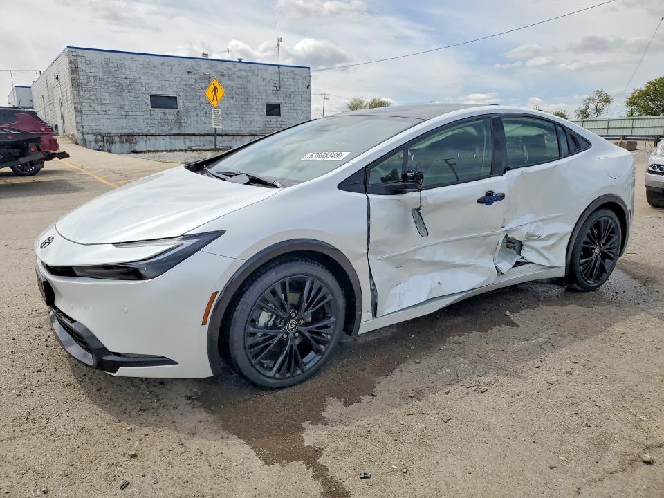 2026 Toyota Prius VIN JTDACACU3T3055495 COPART salvage auction — SIDE, Il - Salvage Certificate, sold $15,100 on 2026-07-17 (photo 1)